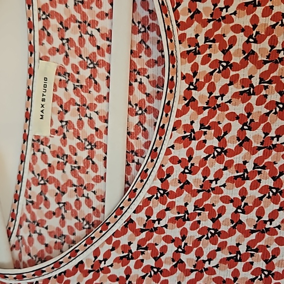 ■2for$5Max Studio Top size 2x multi color - Picture 2 of 5